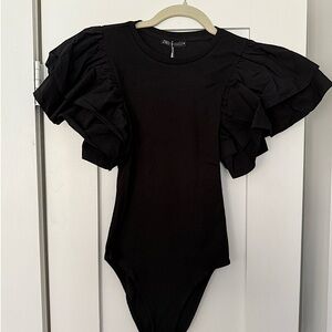 Zara Black Ruffled Sleeve Ribbed Bodysuit (Size M)